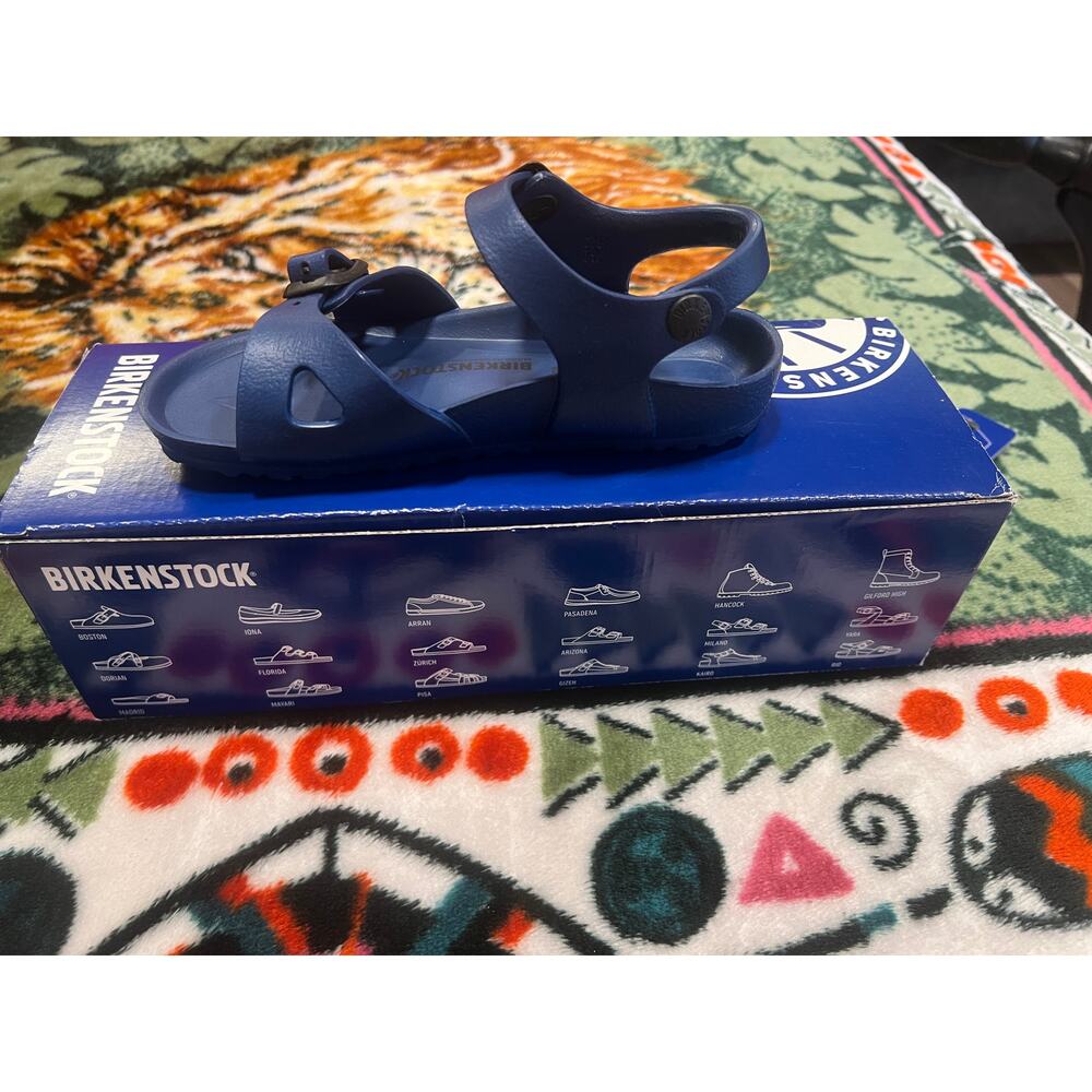 *New in Box* Birkenstock Kids - Rio size 10